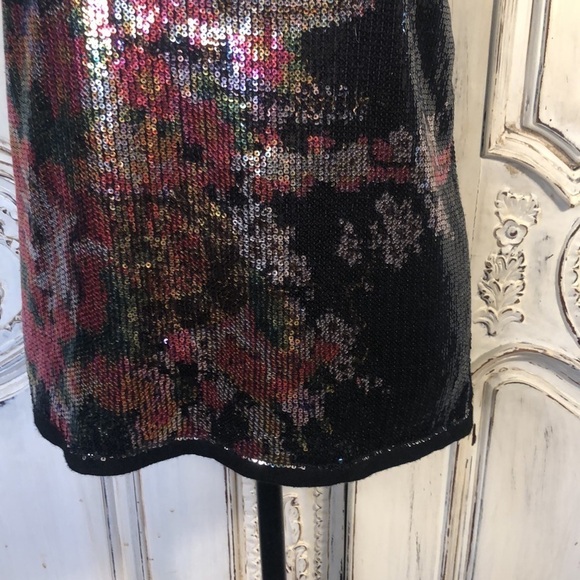 Verve Sleeveless Dark Floral Sequin  Sweater Vest/Shell Size Large - Picture 5 of 10